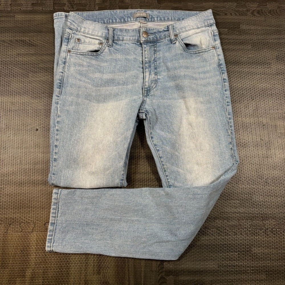Ash & Erie Jeans Mens 31x29 Blue Denim Straight Casual Stretch Light Wash